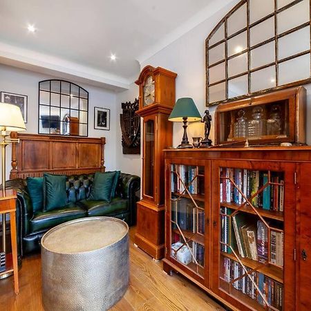 Outstanding Antique 1Br Flat In Soho Leilighet London Eksteriør bilde