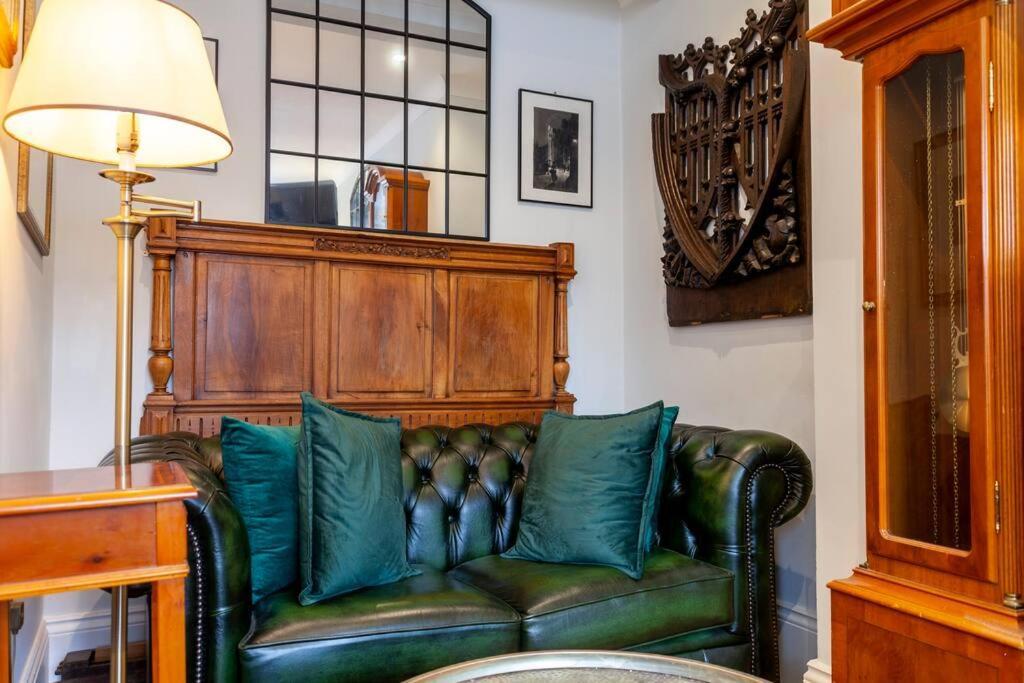 Outstanding Antique 1Br Flat In Soho Leilighet London Eksteriør bilde